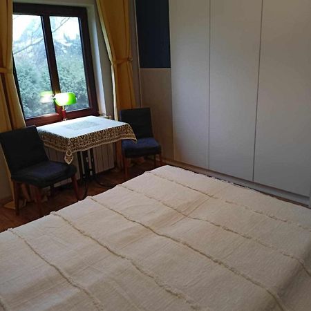 Appartement Mroczkowka à Debowiec  Extérieur photo