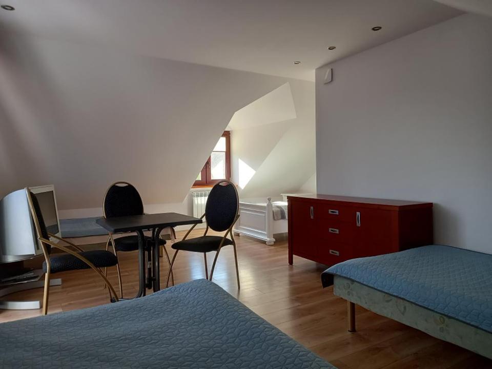 Appartement Mroczkowka à Debowiec  Extérieur photo